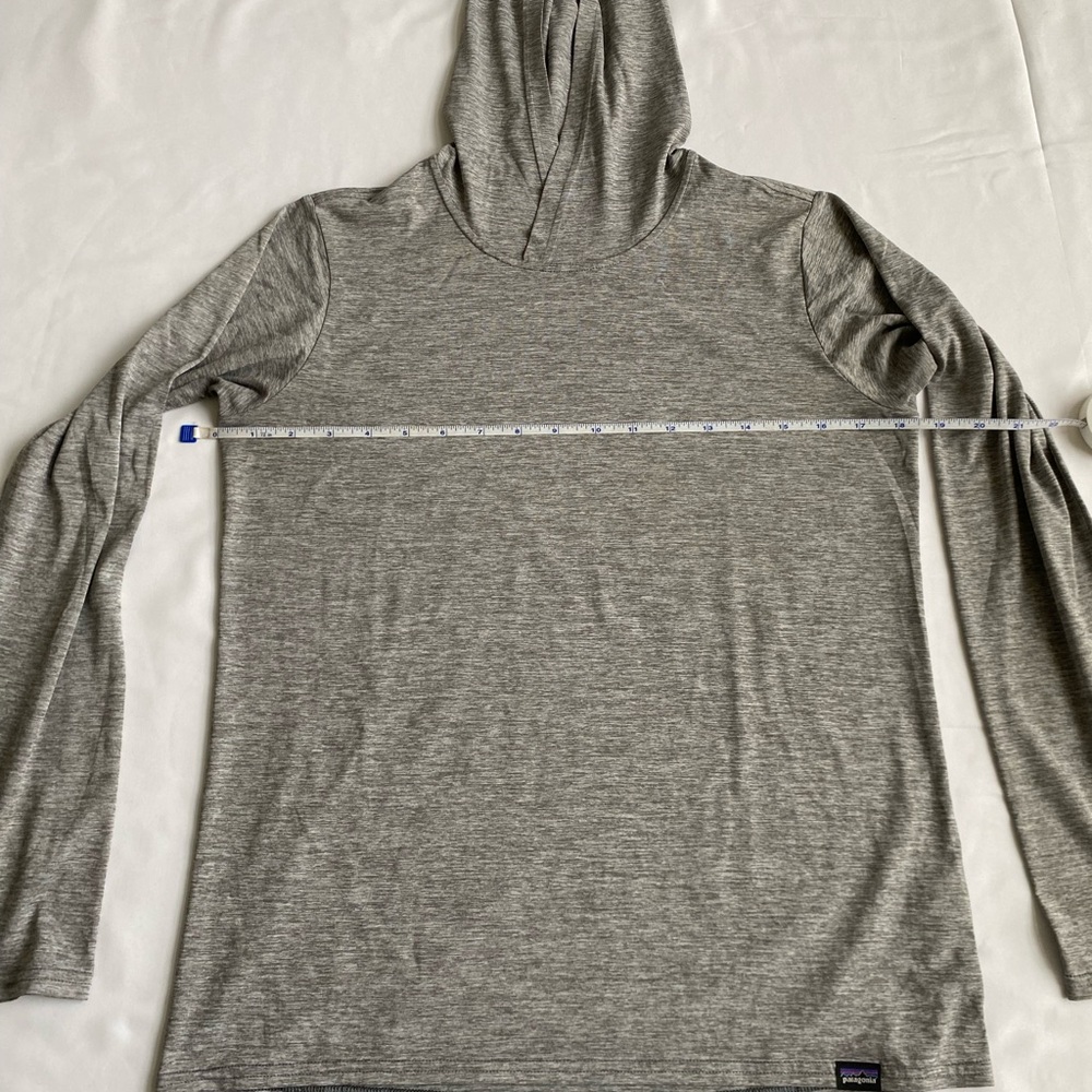 Patagonia Womens Capilene Cool Daily Hoody Gray Small